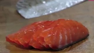 Salmone marinato a secco ricetta  Cucina con Ale [upl. by Afatsom]