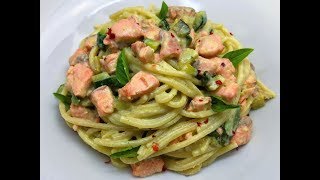 SPAGHETTI CON SALMONE SELVAGGIO E ZUCCHINE  CUCINANDOMELAGODO [upl. by Dominik]