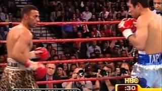 Marco Antonio Barrera vs Prince Naseem Hamed [upl. by Lehctim]